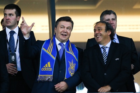 Президент УЕФА поблагодарил Януковича за Евро-2012