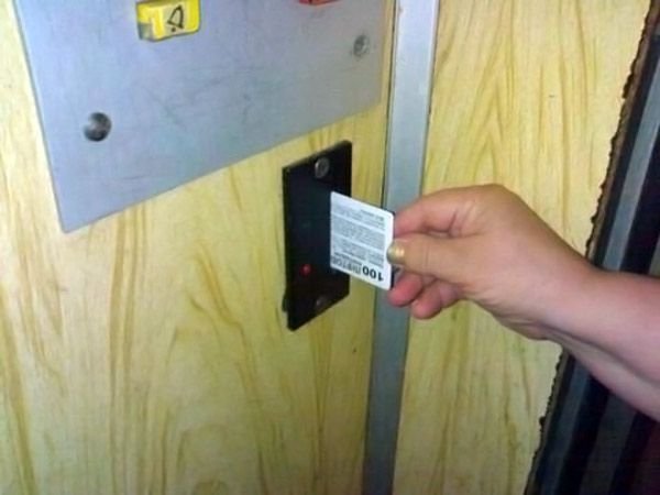 В Украине появляются платные лифты: 33 грн - 100 поездок