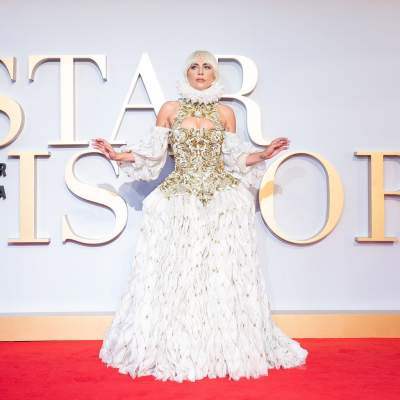 Снежная королева: Леди Гага произвела фурор роскошным нарядом