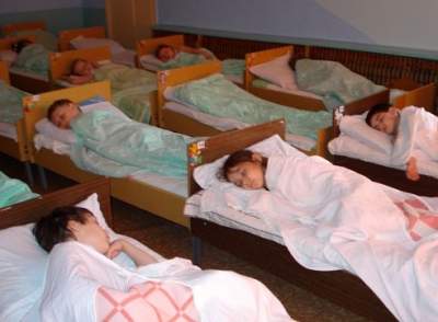 Врачи подтвердили пользу дневного сна для детей