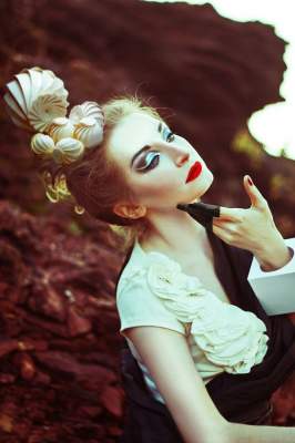 Украинский фотограф делает из женщин сказочных фей. Фото