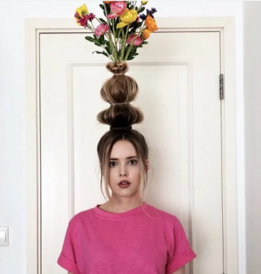 Ваза из волос: девушки запустили в Instagram странный флешмоб