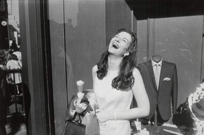 Америка 60-х: легендарные снимки нью-йоркского классика уличной фотографии (ФОТО)