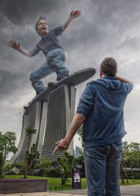 Голландец создает забавные фотоколлажи со своими детьми