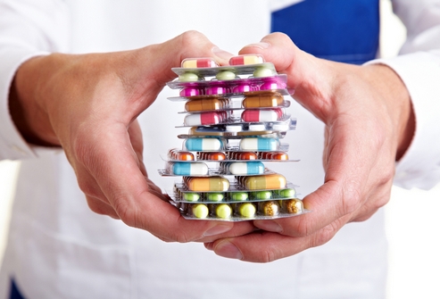 Минздрав и фармацевты обсудили цены на лекарства против ВИЧ/СПИД