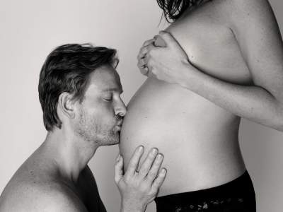 Фотограф оригинально показал красоту беременных. Фото