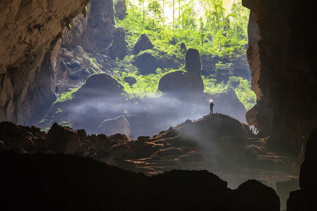 Самая большая на планете пещера горной реки (ФОТО)