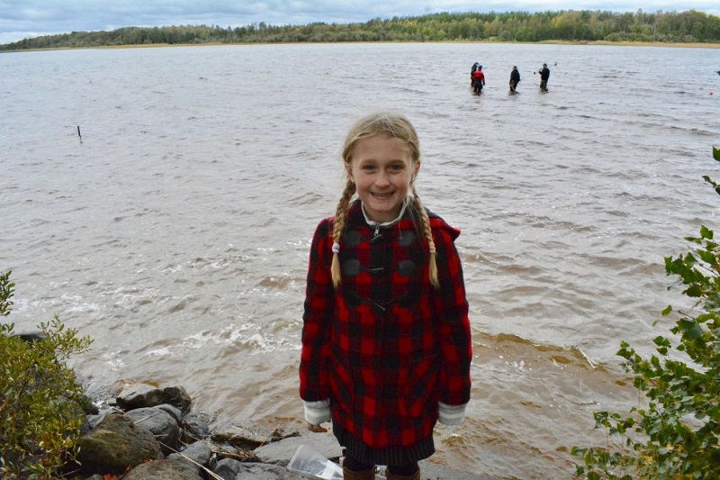 Играя у озера, 8-летняя наткнулась на сокровище 1000-летней давности
