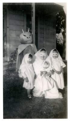 Как в прошлом американцы отмечали Хэллоуин. Фото