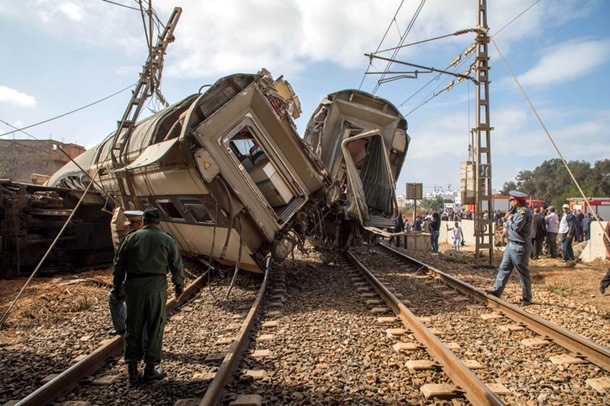 В Марокко сошел с рельсов поезд, есть жертвы. ФОТО