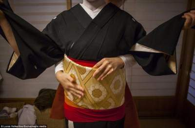 Фотограф показал тайный мир японских гейш. Фото