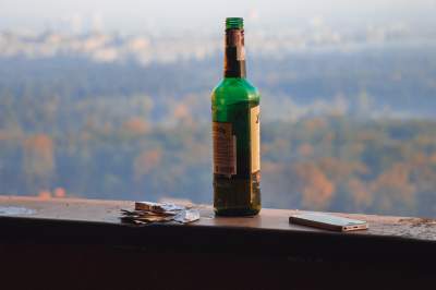 В Киеве выпивший мужчина выпрыгнул с 24-го этажа