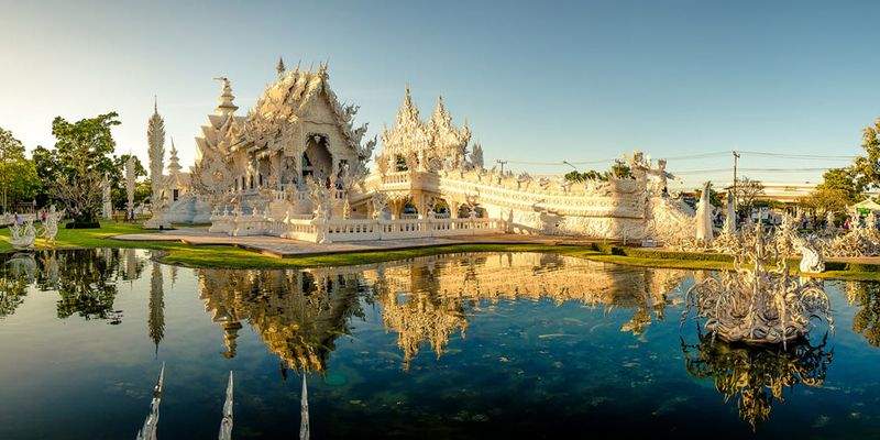 Величие мирового шедевра: Белый храм в Таиланде. ФОТО