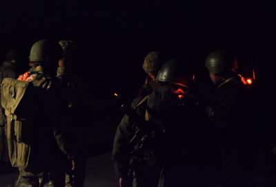 Украинские военные провели зрелищные ночные учения. Фото