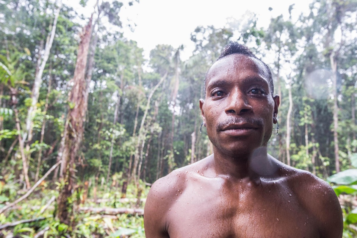 Исчезающее племя Короваи в Папуа-Новой Гвинеи