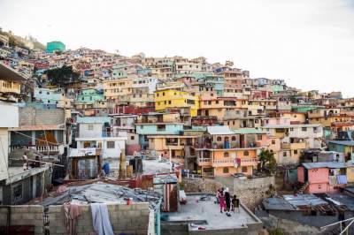 Будни жителей Гаити в ярких снимках. Фото
