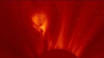 Астрономы разглядели на Солнце пугающий "лик дьявола"