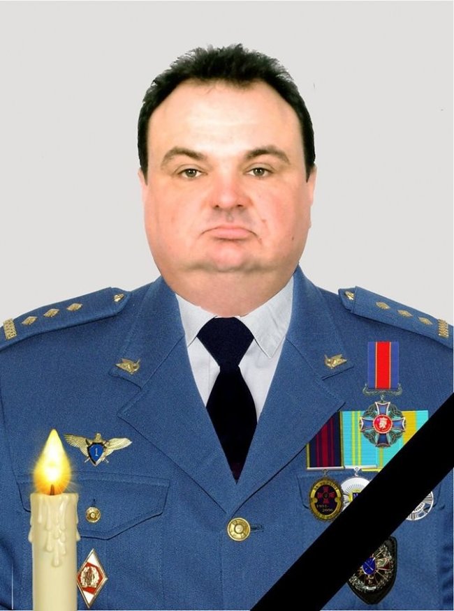 С погибшим в катастрофе Су-27 пилотом Иваном Петренко простились на Житомирщине 01
