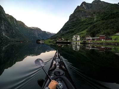 Фьорды Норвегии в ярких пейзажах. Фото