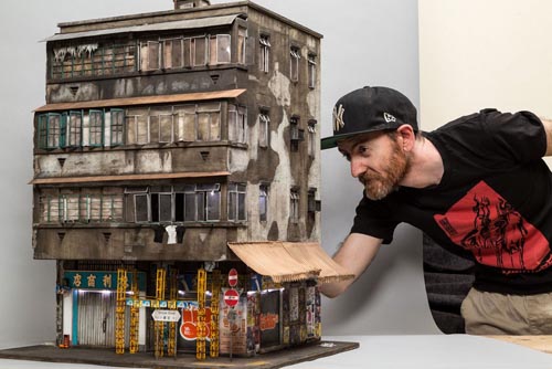 Художник создаёт миниатюрные здания, поражающие подробностью исполнения