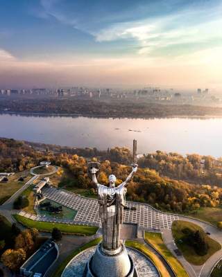 Атмосферные снимки осеннего Киева. Фото
