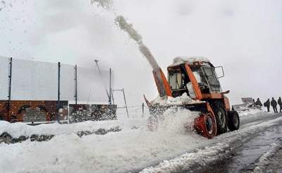 Индию впервые за десять лет засыпало снегом. Фото