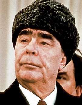 Мария Захарова насмешила Сеть «шапкой Брежнева»