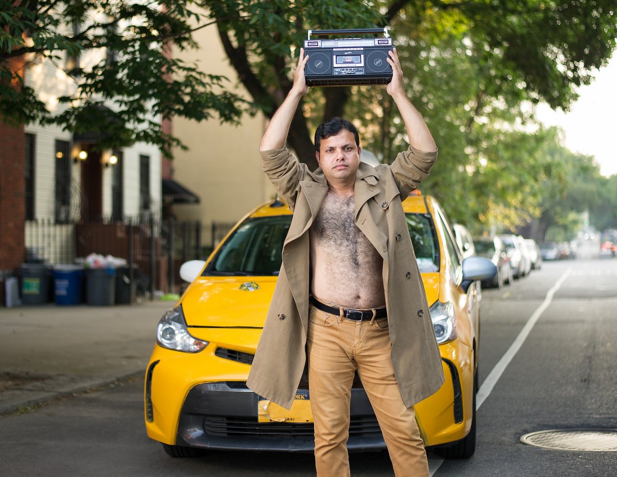 Благотворительный календарь с таксистами Нью-Йорка на 2019 год