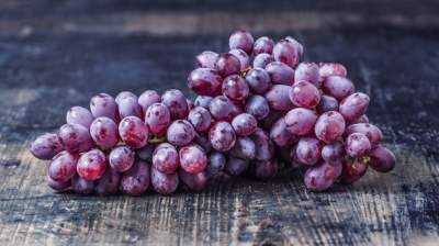 Медики рассказали, какая ягода может защитить от тромбоза