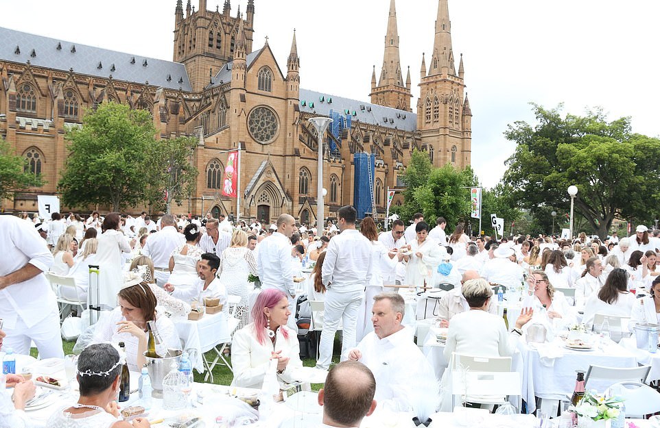Diner en Blanc: секретный ужин в белом в Сиднее