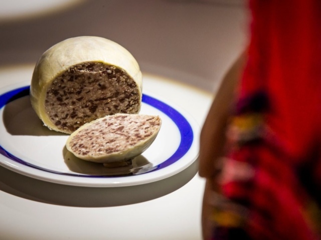 Странные экспонаты Музея отвратительной еды в Швеции