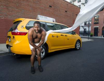 Таксисты Нью-Йорка участвовали в веселом фотопроекте. ФОТО