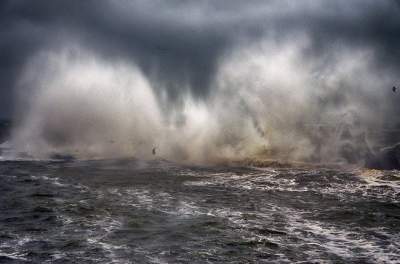 Шторм на одесском побережье в ярких снимках. Фото