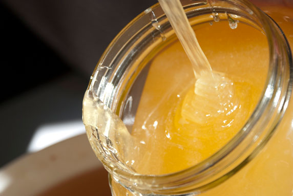 Мошенники мастерски "развели" наивного пчеловода на полторы тонны меда