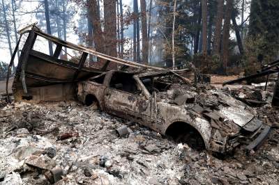 Жуткие кадры последствий масштабного пожара в Калифорнии. Фото