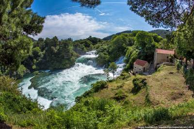 Так выглядит один из самых красивых водопадов в Европе. Фото