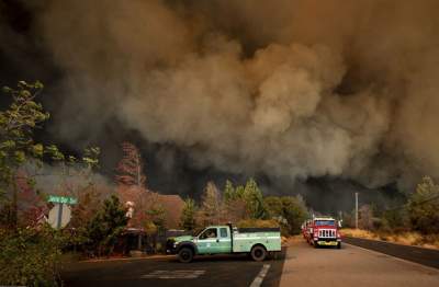 В Сети показали, как лесные пожары «уничтожают» Калифорнию. Фото