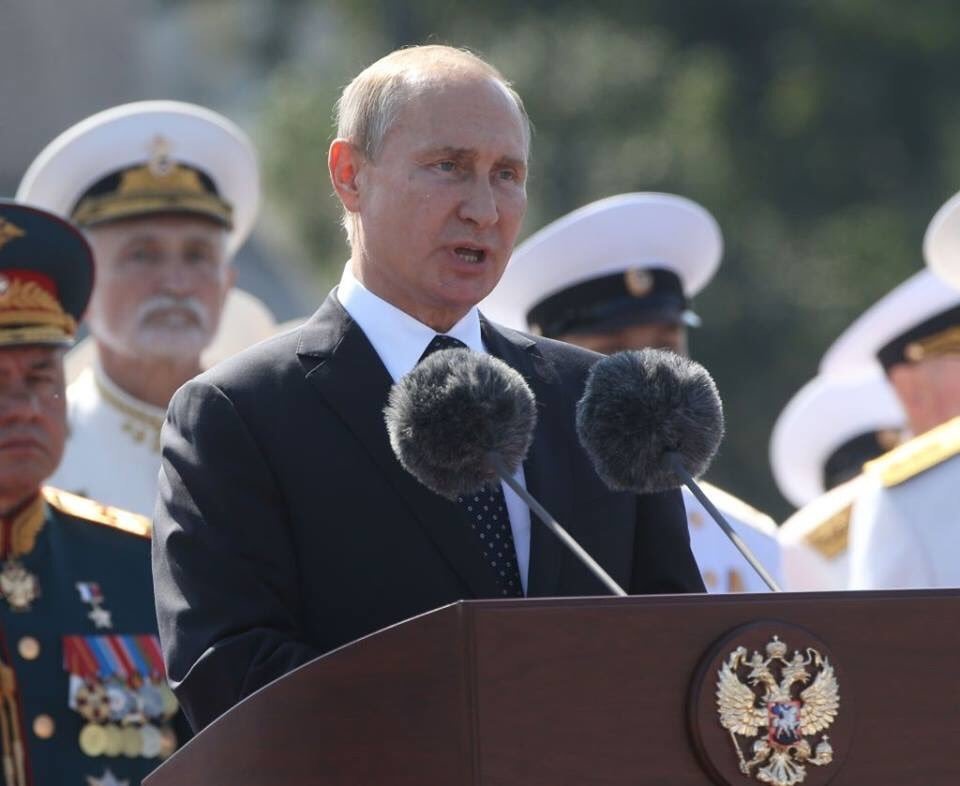 Два разных Путина одновременно засветились в Крыму