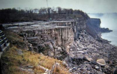 Ниагарский водопад осушили для ремонта. Фото