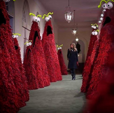 Мелания Трамп в окружении «кровавых» елок стала новым мемом