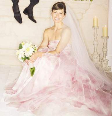 Самые оригинальные свадебные платья знаменитостей. Фото