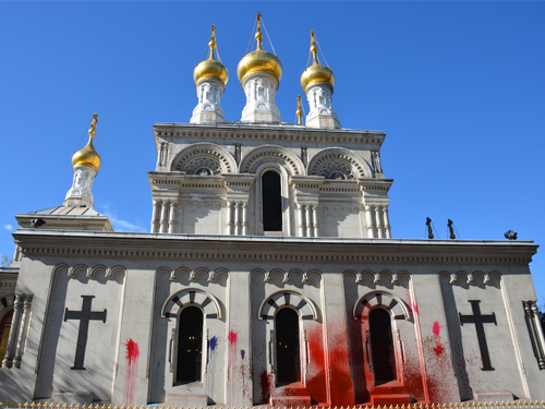 В Женеве облили краской русскую православную церковь