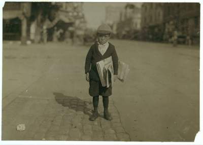 Исторические кадры нелегкой жизни детей 100 лет назад. Фото