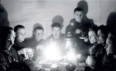 Подготовка к Новому году во времена СССР. Фото