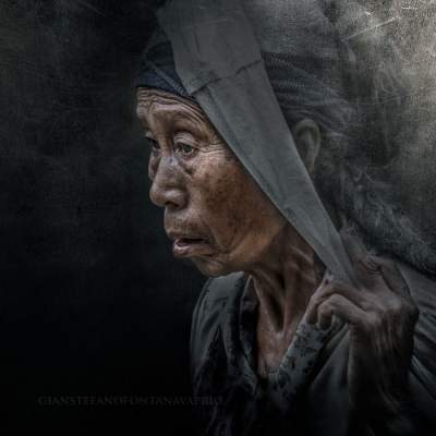 Фотограф создает проникновенные портреты людей со всей планеты. Фото