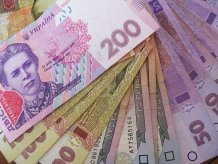 Власть рассказала, когда украинцы будут зарабатывать по 900 евро 