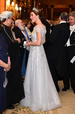 Кейт Миддлтон вышла в свет в тиаре принцессы Дианы. Фото