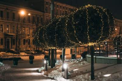 Как украсили Киев к новогодним праздникам. Фото