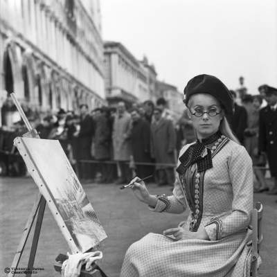 Звезды ХХ века в редких снимках из Венеции. Фото 