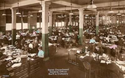 Офисные работники в редких снимках прошлого века. Фото